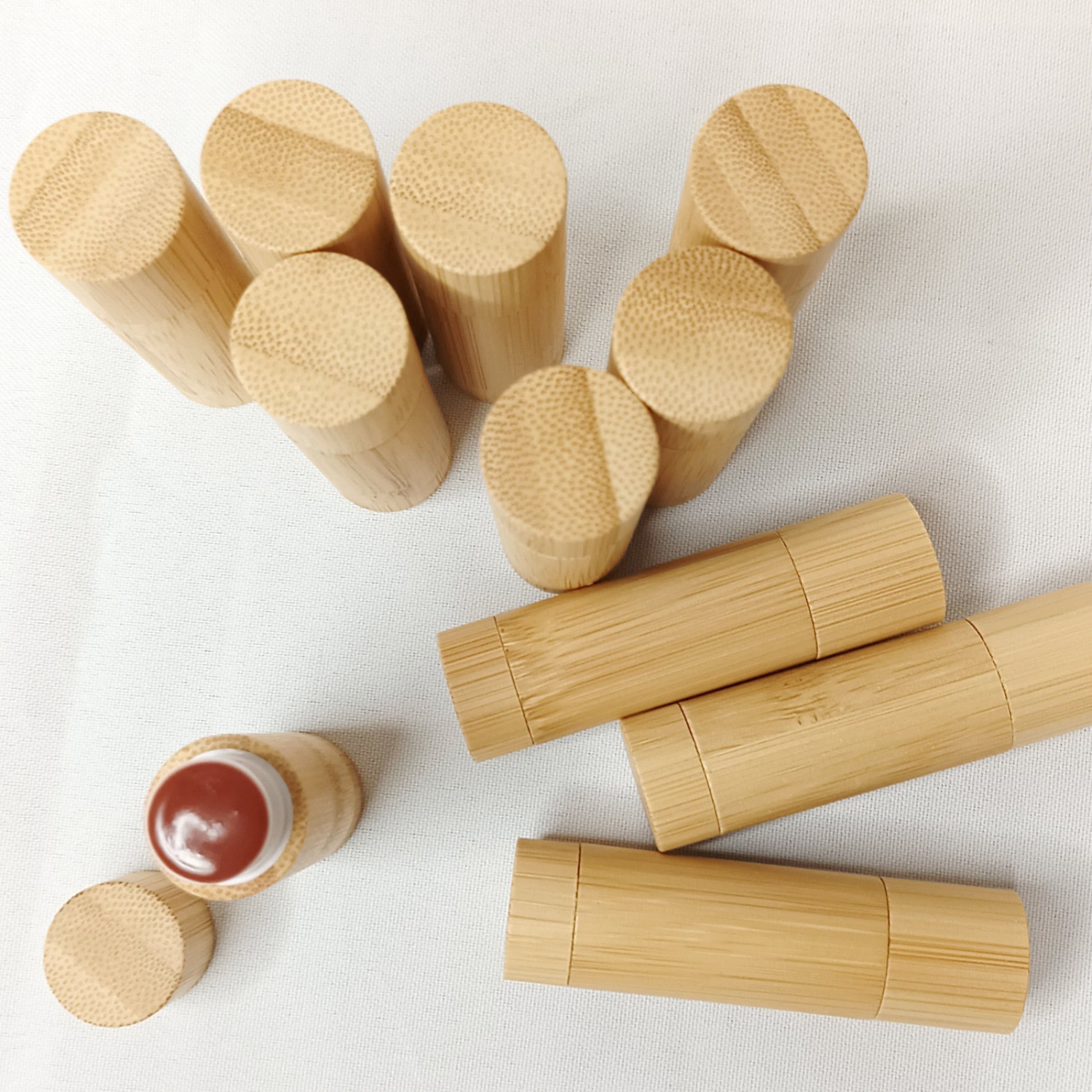 Balm Labial Super Regenerador - Vit E + Buriti + Semente de Uva + Abacate + Manteiga de Cacau e Karité - CleearLips